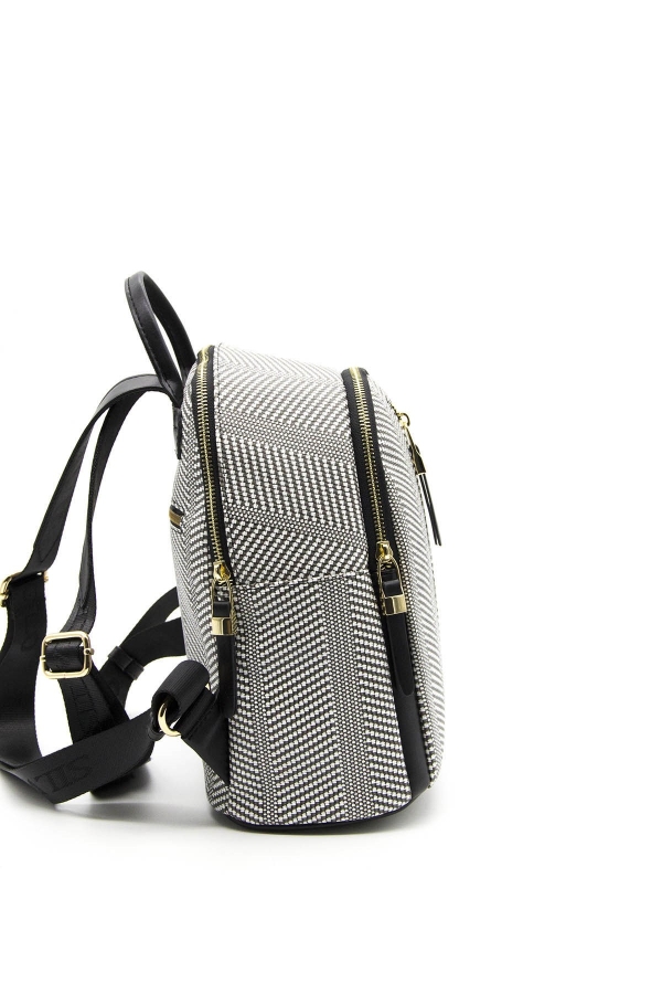 Дамска раница в бяло и черно 901 M132 Hasir Silver&Polo