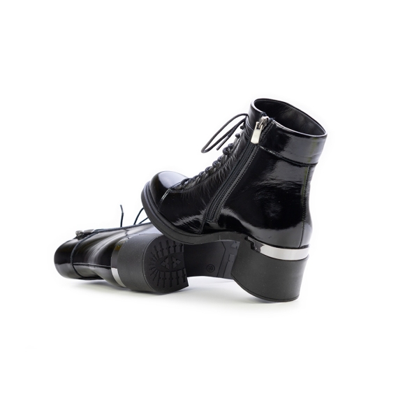 Дамски ежедневни боти от естествен лак черни 25585