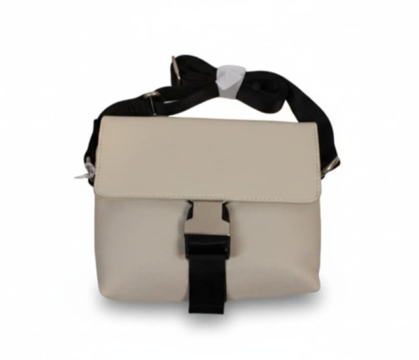 Дамска чанта през рамо бежова CM7490 David Jones