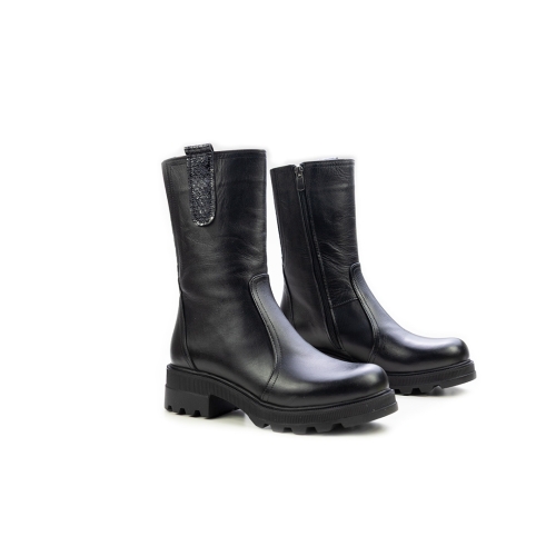 Дамски ежедневни боти в комбинация естествена кожа и естествен лак черни 11-1612-1-41