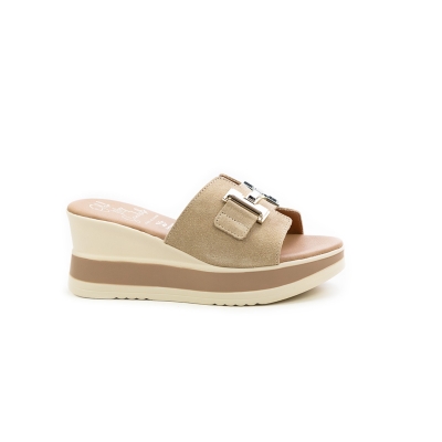 Дамски ежедневни чехли от естествен велур бежови 5980 Oh My Sandals