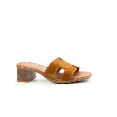 Дамски ежедневни чехли от естествен велур камел 5900 Oh My Sandals