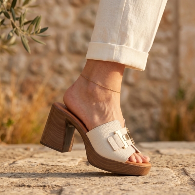 Дамски ежедневни чехли от естествена кожа бежови 5930 Oh My Sandals