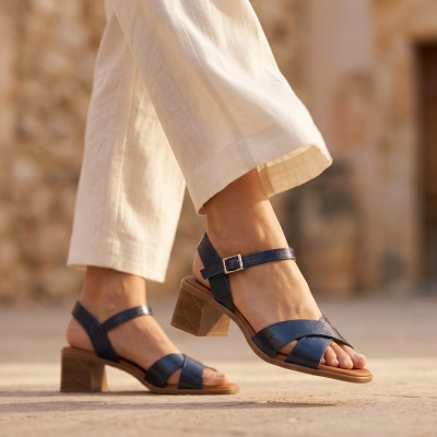 Дамски ежедневни сандали от естествена кожа тъмно сини 5908 Oh My Sandals