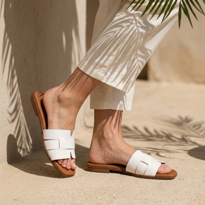 Дамски ежедневни чехли от естествена кожа в бяло 5800 Oh My Sandals