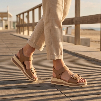 Дамски ежедневни сандали от естествена кожа светло кафяви 6046 Oh My Sandals