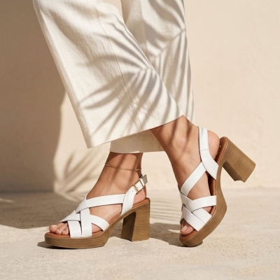 Дамски ежедневни сандали от естествена кожа в бяло 5938 Oh My Sandals